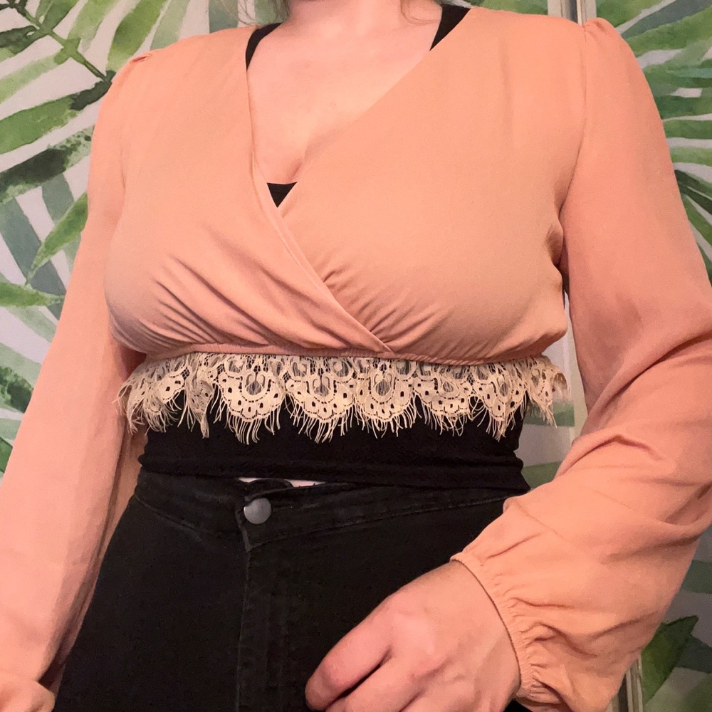 HOMAGE Crop Long Sleeve Lace Blouse